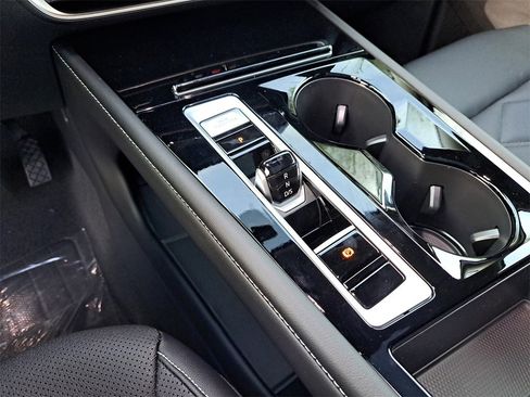 New 2026 Volkswagen Atlas SE image 10