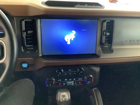 Used 2024 Ford Bronco Outer Banks AWD/4WD image 5