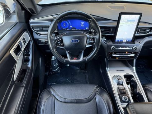 Used 2020 Ford Explorer ST w/ Premium Technology Package image 25