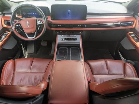Used 2025 Lincoln Aviator Reserve w/ Equipment Group 201A AWD/4WD image 18