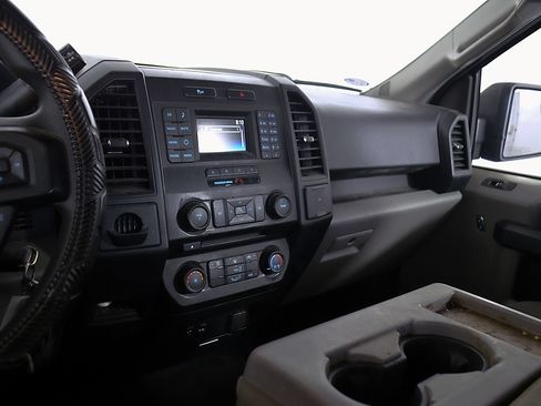 Used 2015 Ford F150 XL w/ Equipment Group 101A Mid RWD image 28