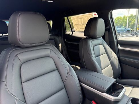 New 2026 GMC Terrain Elevation w/ Elevation Premium Package FWD image 11