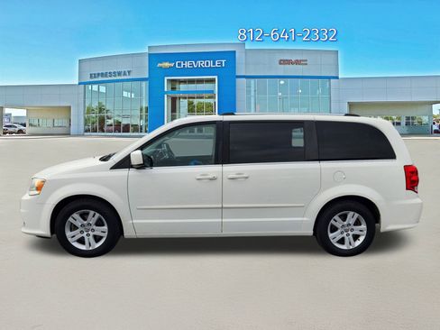 Used 2013 Dodge Grand Caravan Crew w/ Entertainment Group 1 image 4