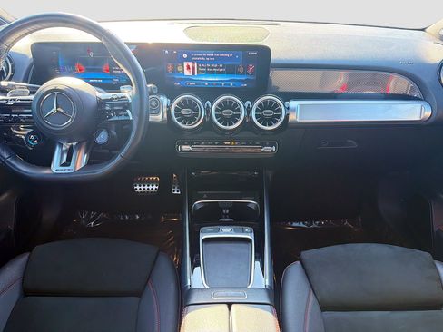 Used 2025 Mercedes-Benz GLB 35 AMG 4MATIC image 20