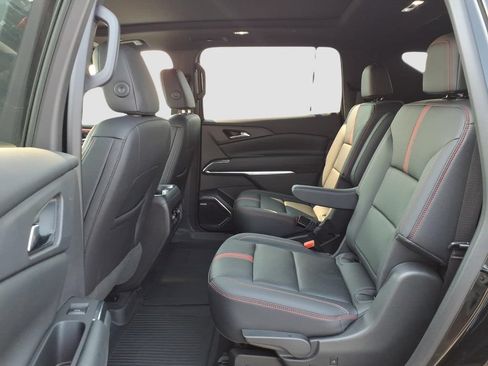 Used 2025 Chevrolet Traverse RS w/ LPO, Floor Liner Package AWD/4WD image 15