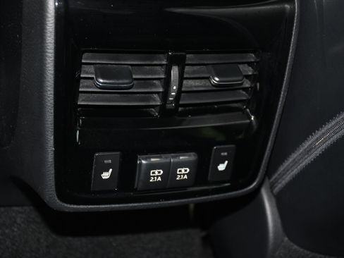 Used 2019 Toyota Avalon Touring w/ Advanced Safety Package FWD image 18