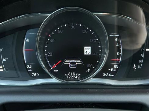 Used 2016 Volvo XC60 T6 Platinum image 23