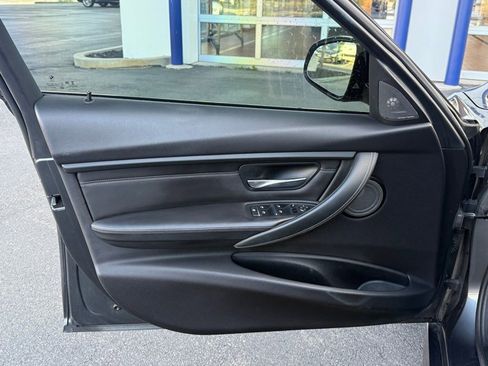 Used 2018 BMW M3 image 10