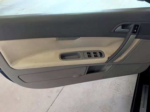 Used 2013 Volvo C70 T5 FWD image 16