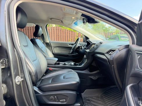 Used 2019 Ford Edge Titanium AWD/4WD image 29