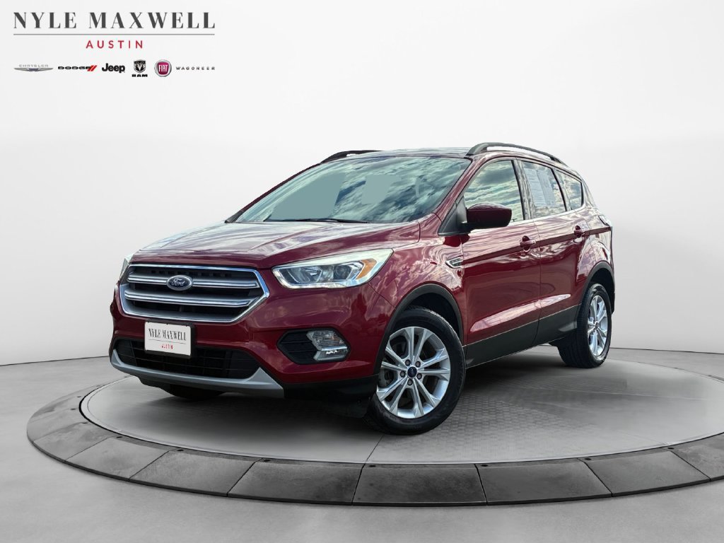 Used 2017 Ford Escape SE w/ Equipment Group 201A FWD image 1