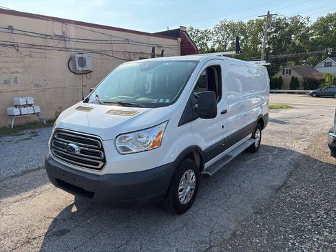 Used 2018 Ford Transit 250 130 Low Roof w/ Exterior Upgrade Package RWD image 23