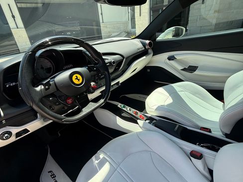 Used 2020 Ferrari F8 Tributo RWD image 13