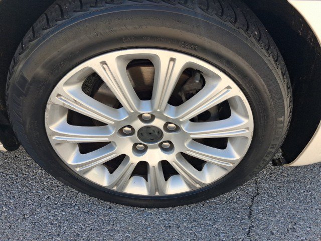 Used 2013 Buick LaCrosse Leather FWD image 18