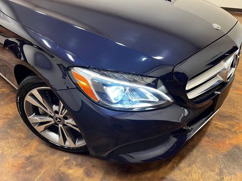 Used 2018 Mercedes-Benz C 300 4MATIC Sedan image 43