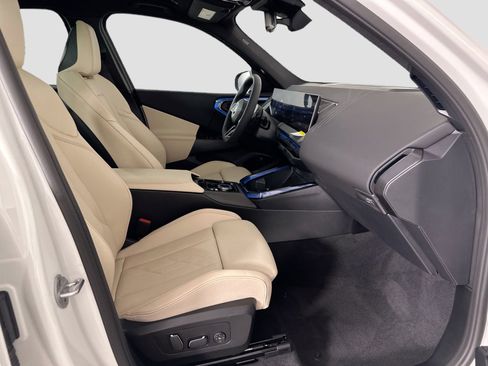 Used 2025 BMW X3 xDrive30i w/ M Sport Package image 25