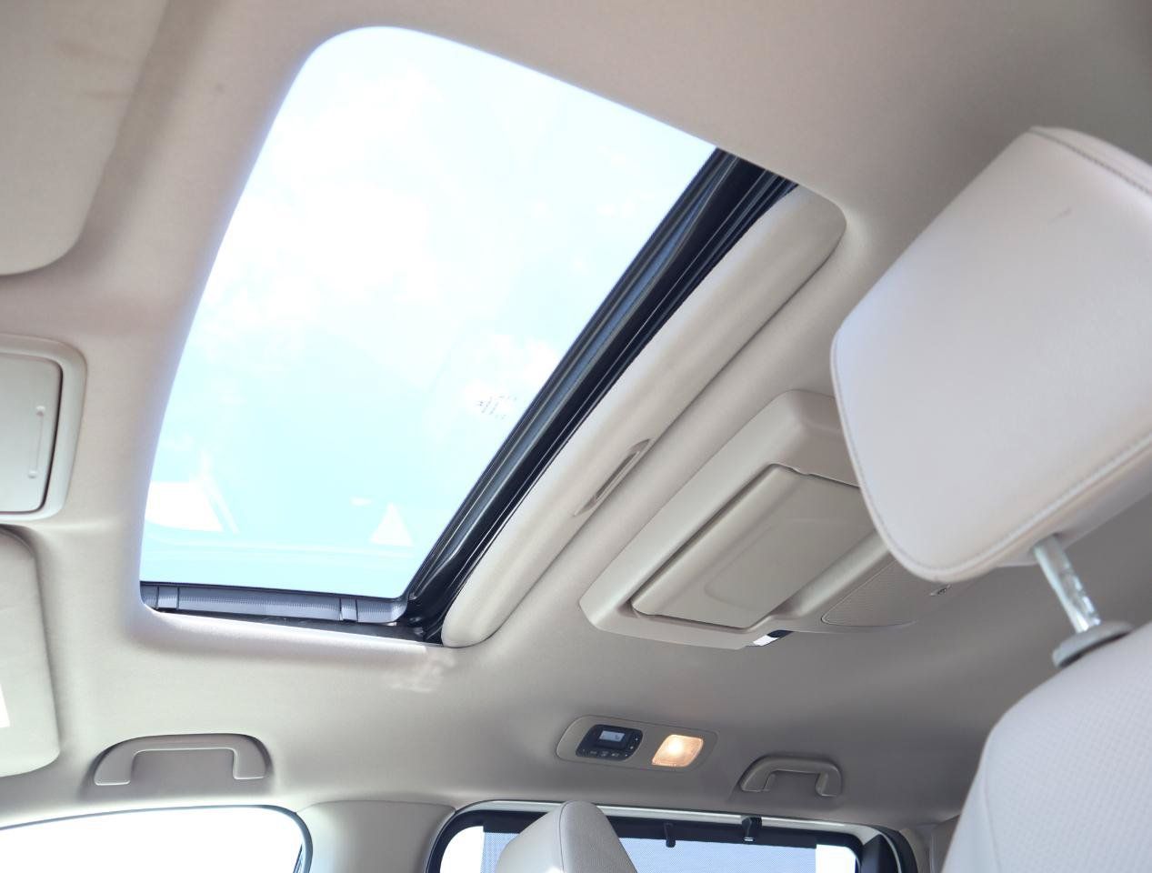 Used 2018 Honda Odyssey Elite image 26