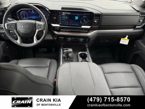 Used 2025 Chevrolet Silverado 1500 RST AWD/4WD image 28