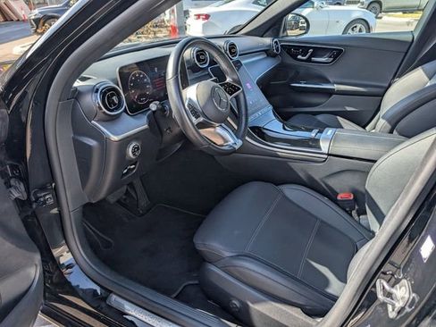 Used 2025 Mercedes-Benz C 300 Sedan image 5