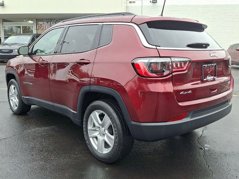 Used 2022 Jeep Compass Latitude image 4