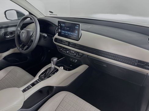 Certified 2026 Honda HR-V LX image 34