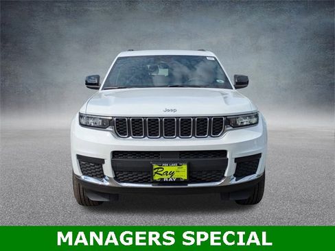 New 2025 Jeep Grand Cherokee L Laredo w/ Luxury Tech Group I image 9