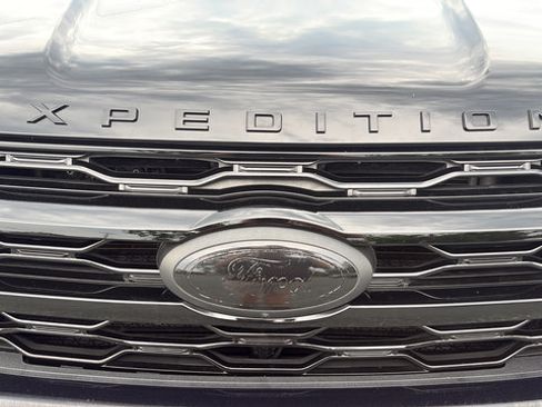 Used 2023 Ford Expedition Max Limited AWD/4WD image 29