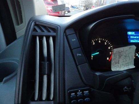 Used 2017 Ford Transit 350 XLT image 25