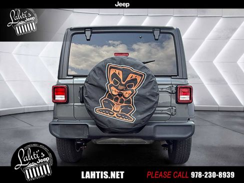 Certified 2021 Jeep Wrangler Unlimited Islander image 5