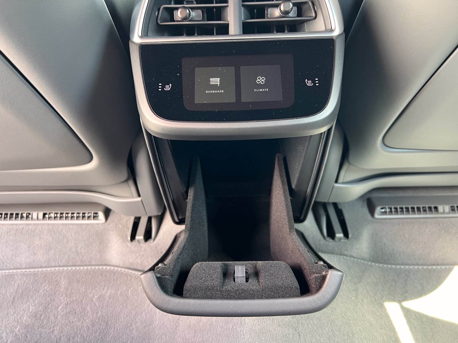 Used 2024 Lucid Air Touring AWD/4WD image 60