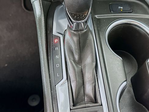 Used 2023 Chevrolet Equinox LT image 16