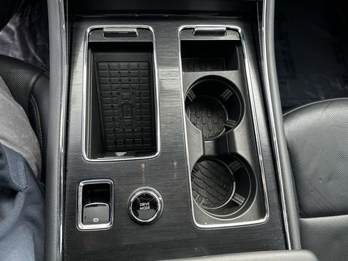 Certified 2025 Lincoln Aviator Reserve image 26