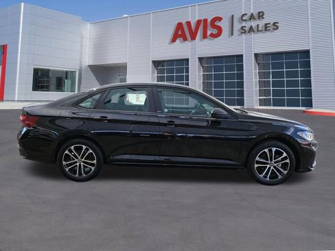Used 2025 Volkswagen Jetta Sport FWD image 7
