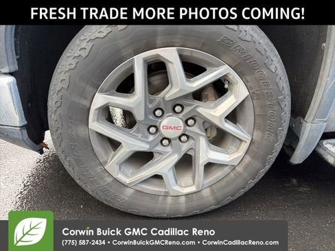 Used 2023 GMC Sierra 1500 SLT w/ SLT Premium Package image 9