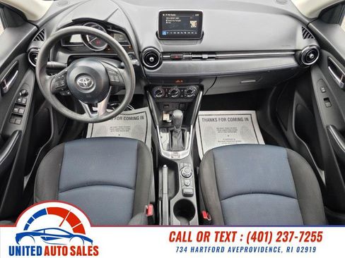 Used 2018 Toyota Yaris iA FWD image 13