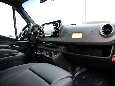 New 2026 Mercedes-Benz Sprinter 2500 image 14