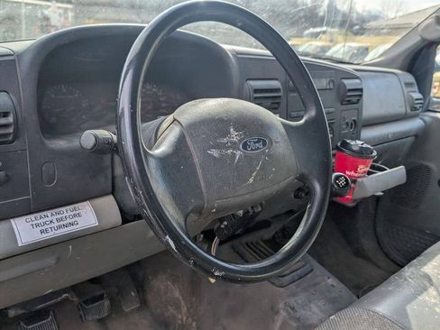 Used 2005 Ford F450 2WD Regular Cab Super Duty image 34