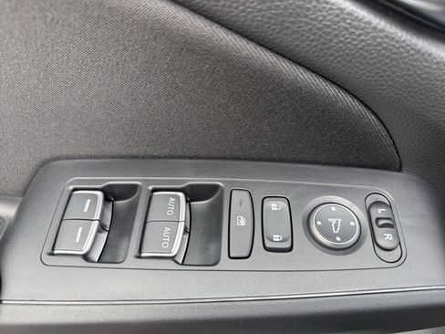 Used 2025 Honda Civic Sport image 25