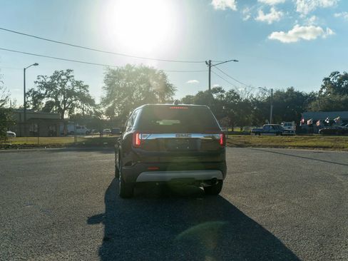 Used 2021 GMC Acadia SLE image 6
