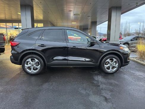 Certified 2025 Ford Escape ST-Line image 3