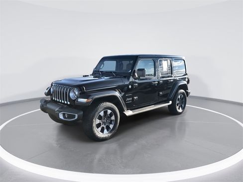 Used 2022 Jeep Wrangler Unlimited Sahara w/ LED Lighting Group image 4