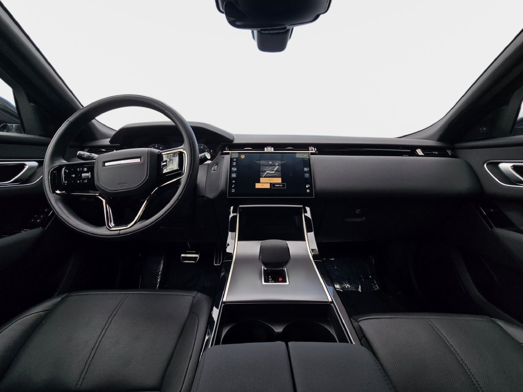 Certified 2025 Land Rover Range Rover Velar Dynamic SE AWD/4WD image 9