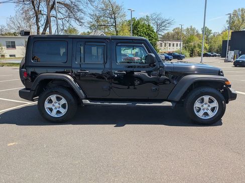 Used 2022 Jeep Wrangler Unlimited Sport AWD/4WD image 4