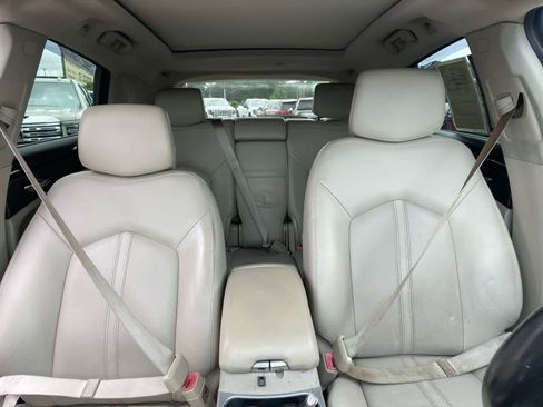 Used 2013 Cadillac SRX Luxury w/ Driver Awareness Package FWD image 29