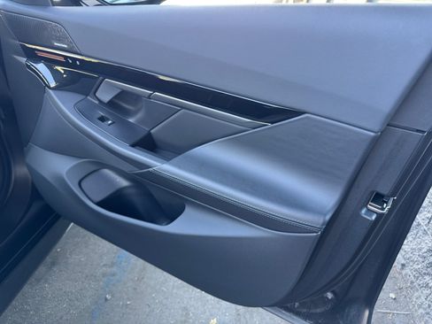 Used 2024 BMW 530i w/ M Sport Package RWD image 20