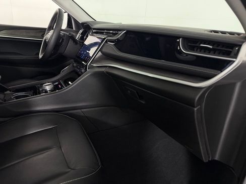 Used 2022 Jeep Grand Cherokee Limited 4xe image 34