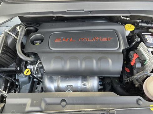 Used 2022 Jeep Compass Limited w/ Sun and Sound Group image 33