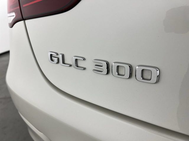 Used 2023 Mercedes-Benz GLC 300 4MATIC Coupe image 32