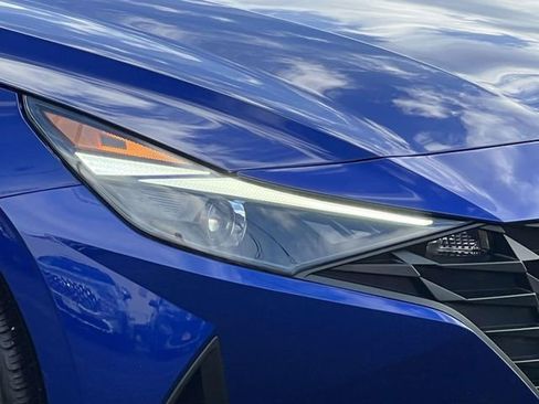 Certified 2023 Hyundai Elantra SEL w/ Convenience Package image 7