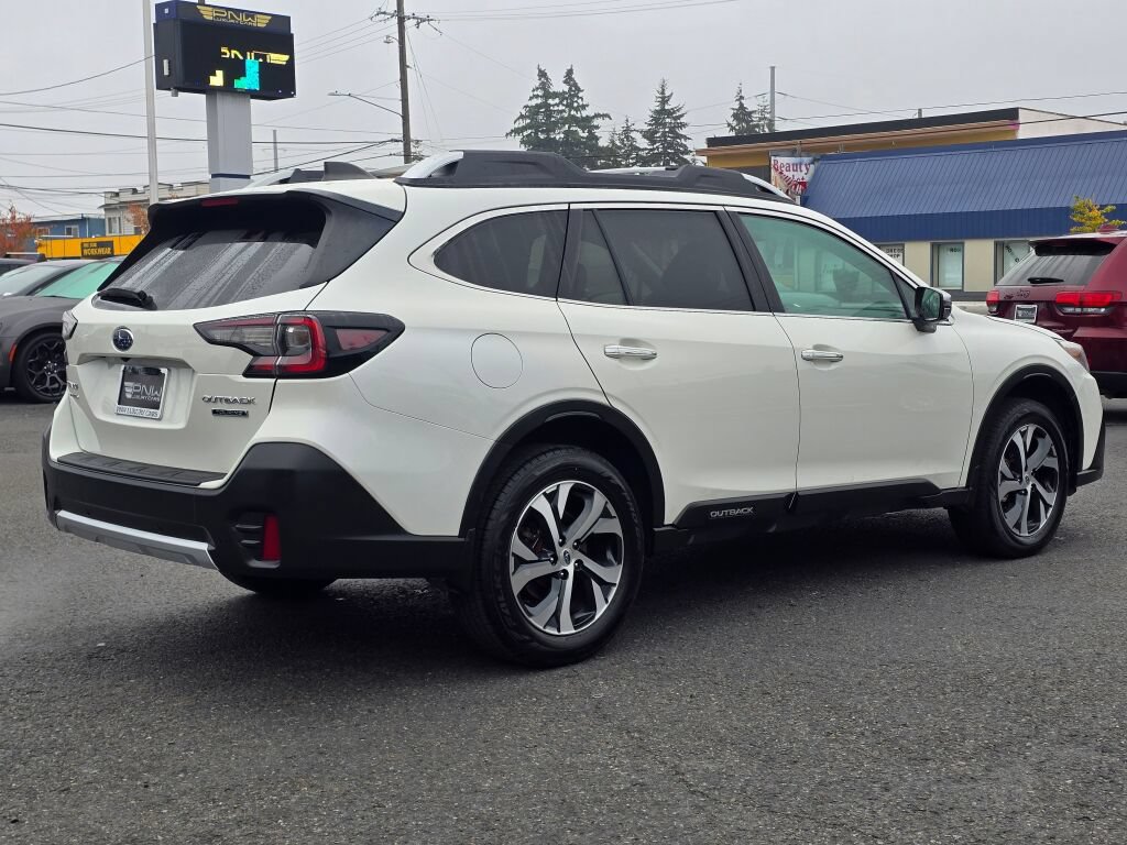 Used 2022 Subaru Outback Touring AWD/4WD image 6